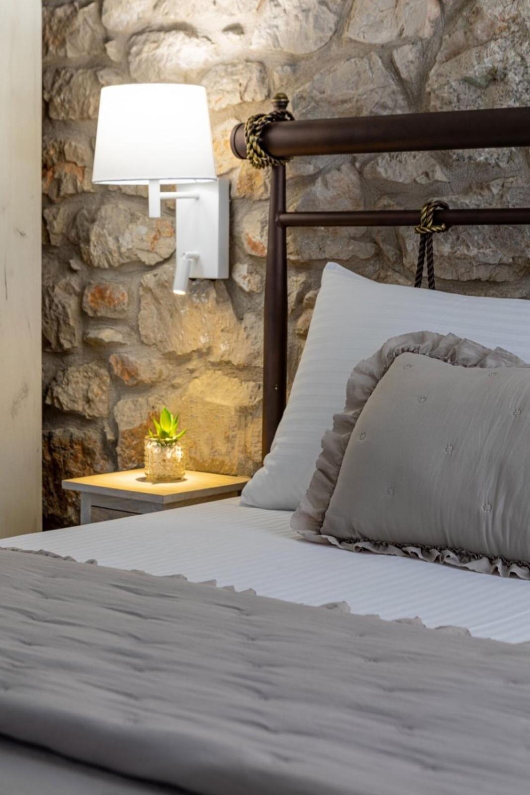 Holiday home Stone House *