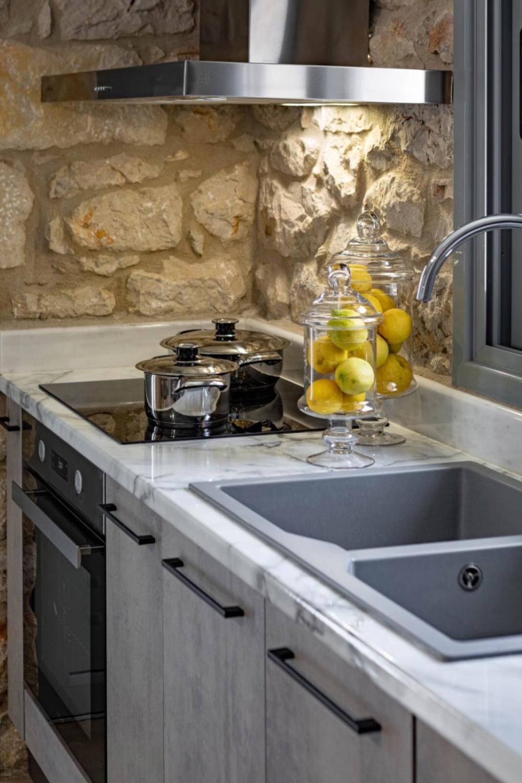 Holiday home Stone House *