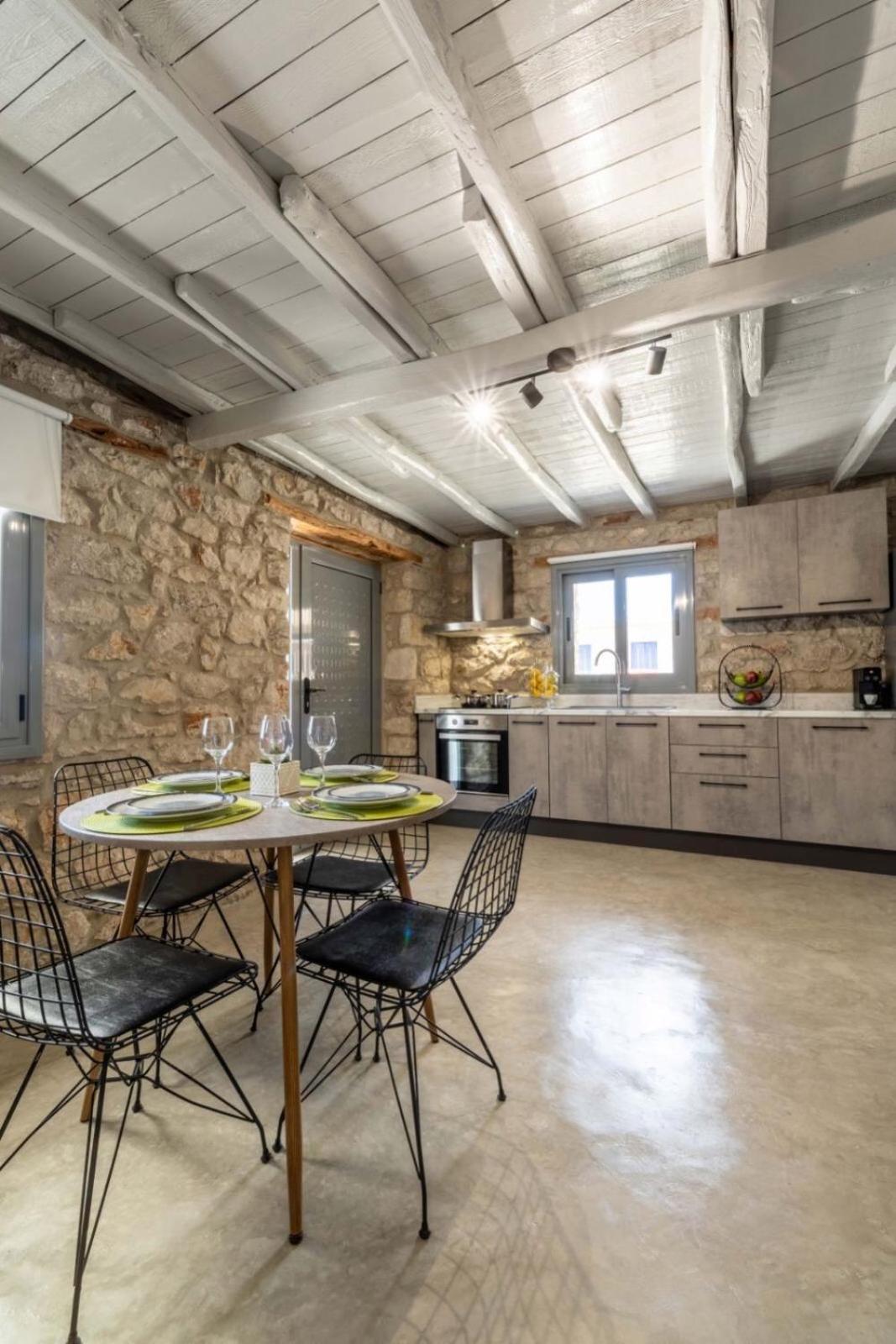 Stone House Holiday home *