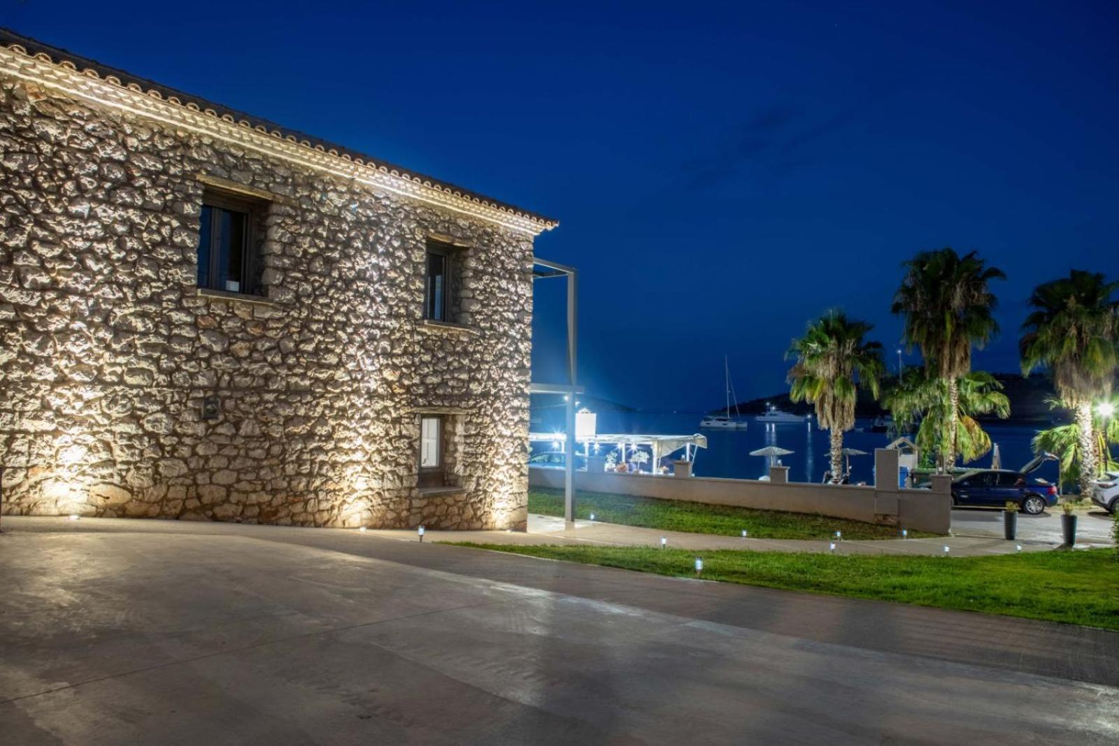 Stone House Vivári