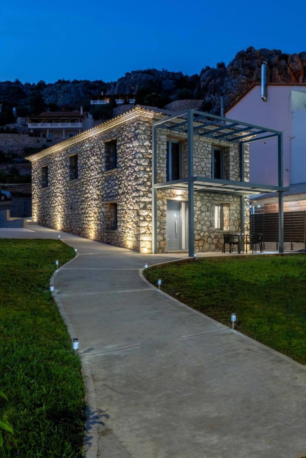 Stone House Holiday home *